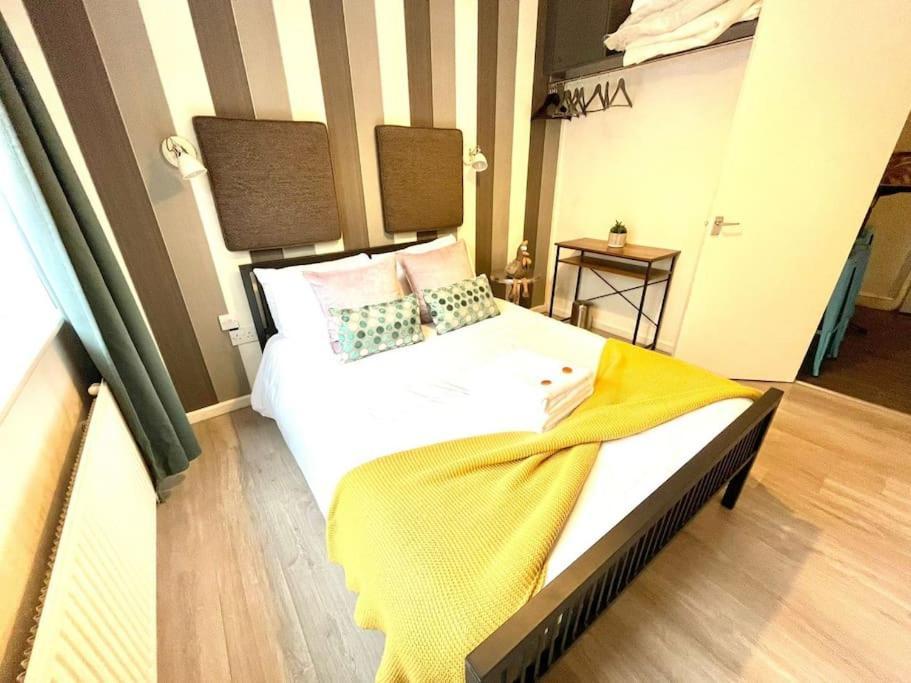 Serene And Cozy 1-Bedroom House With Parking CBG Eksteriør billede