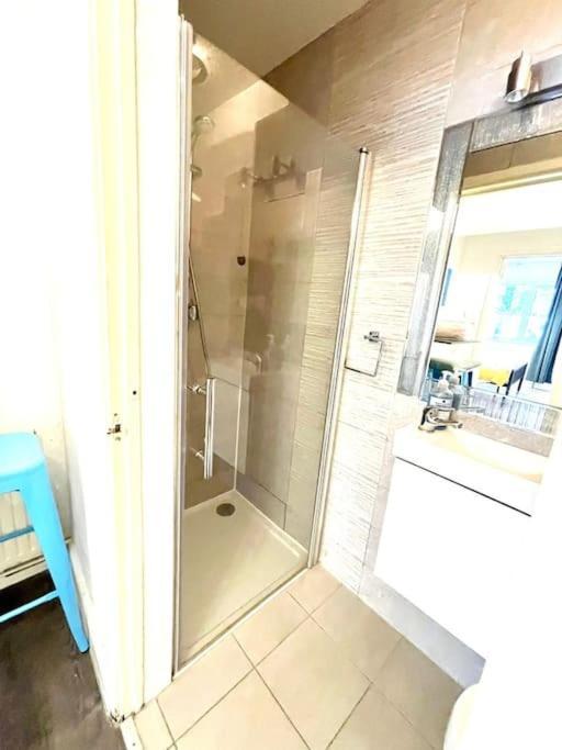 Serene And Cozy 1-Bedroom House With Parking CBG Eksteriør billede